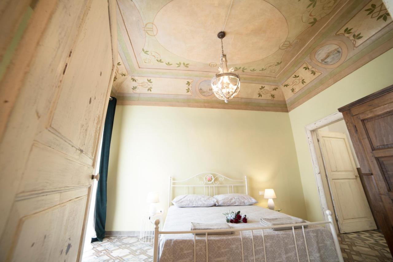 Aria Di Vico Aparthotel Vico Del Gargano Eksteriør billede