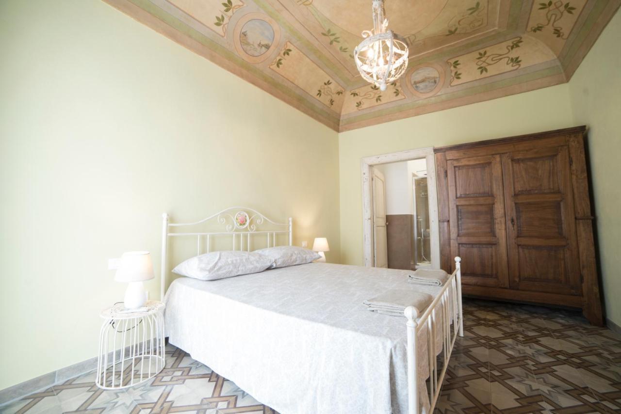 Aria Di Vico Aparthotel Vico Del Gargano Eksteriør billede