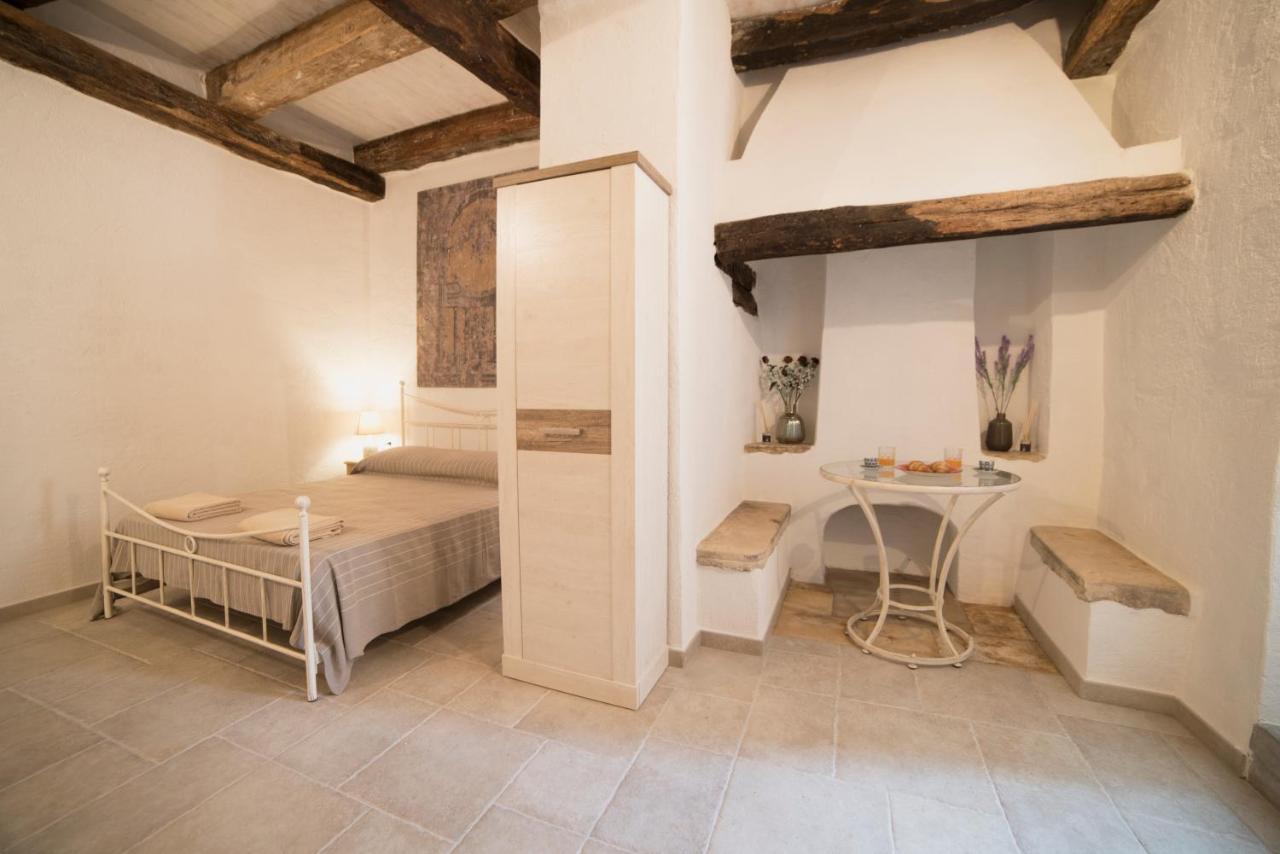 Aria Di Vico Aparthotel Vico Del Gargano Eksteriør billede