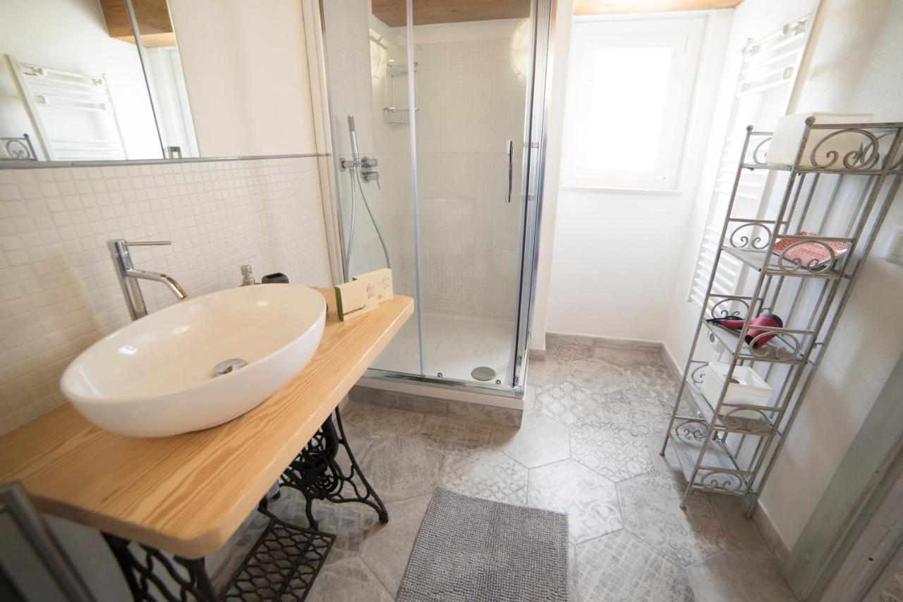 Aria Di Vico Aparthotel Vico Del Gargano Eksteriør billede